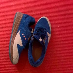 Rare Reflective Saucony